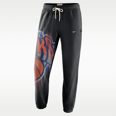 New York Knicks Standard Issue Men's Fleece Basketball Pants. Nike.com